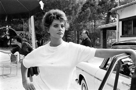 sophia loren young sexy|Sophia Loren through the years: 18 Rare & Fascinating Photos of。